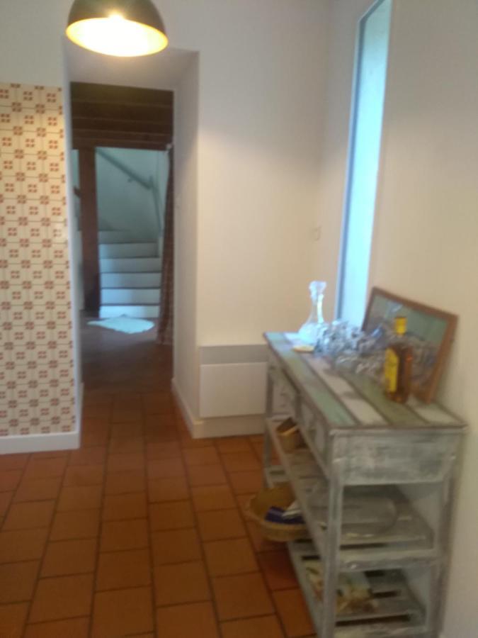 La Petite Maison Dans La Prairie Scillé 外观 照片